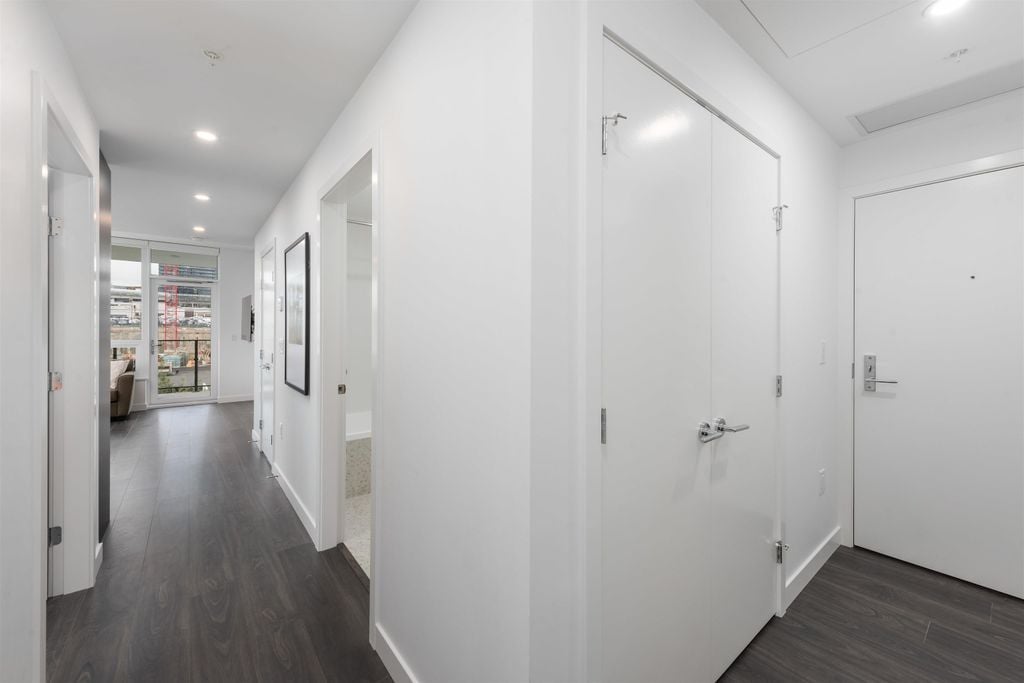 2425 Alpha Ave, #307