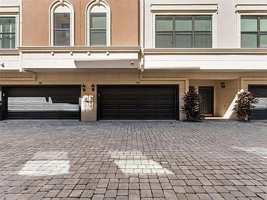 3421 W Horatio St #109