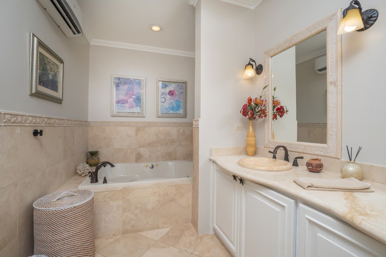 Casa Loro | Luxury Oceanview Estate in Playa Potrero, Costa Rica