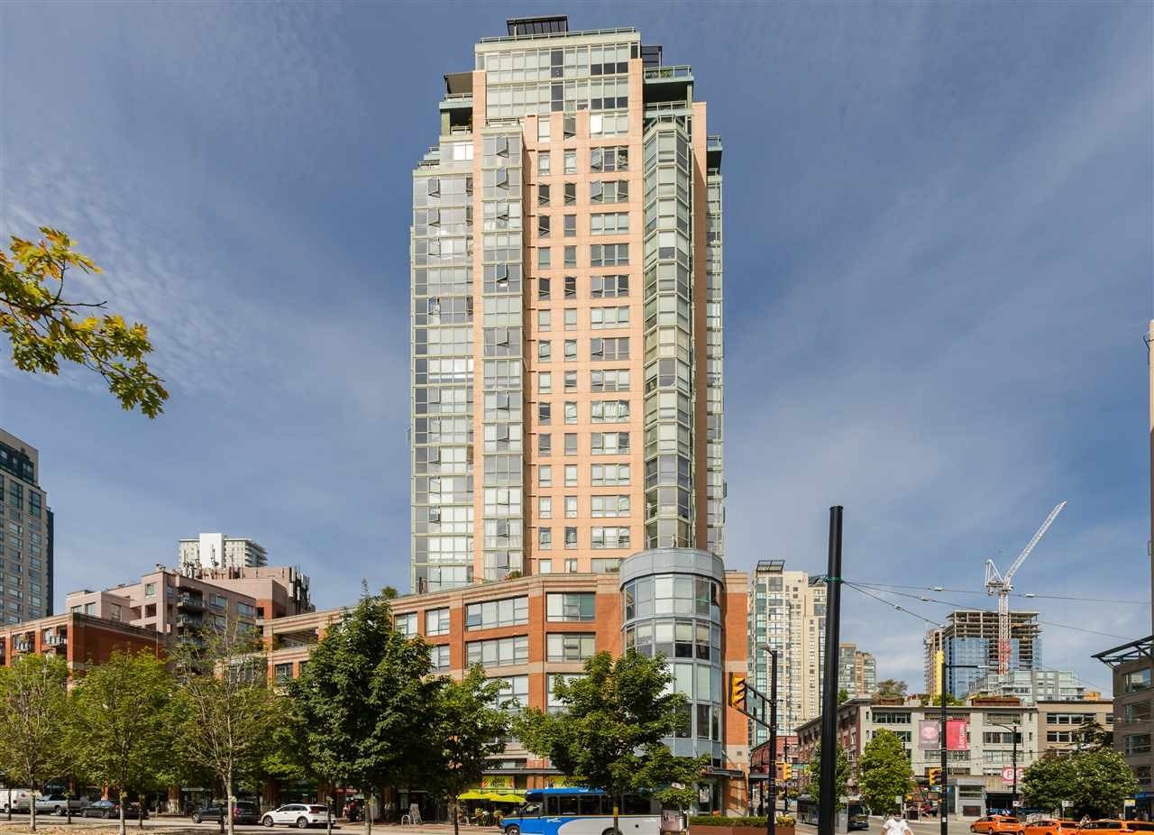 212 Davie St, #607