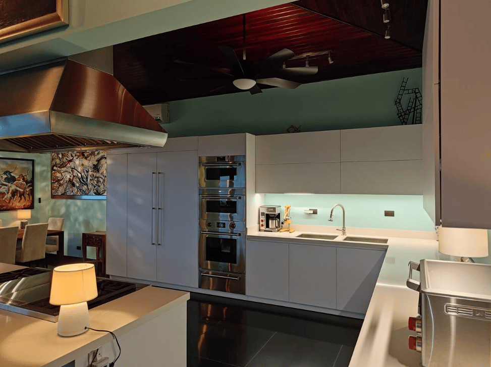 Luxury Multi-Level Estate With Ocean View 