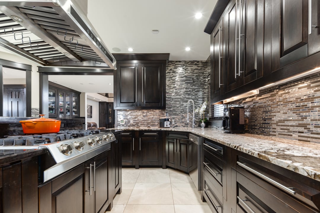 Private Bearspaw Estate Home