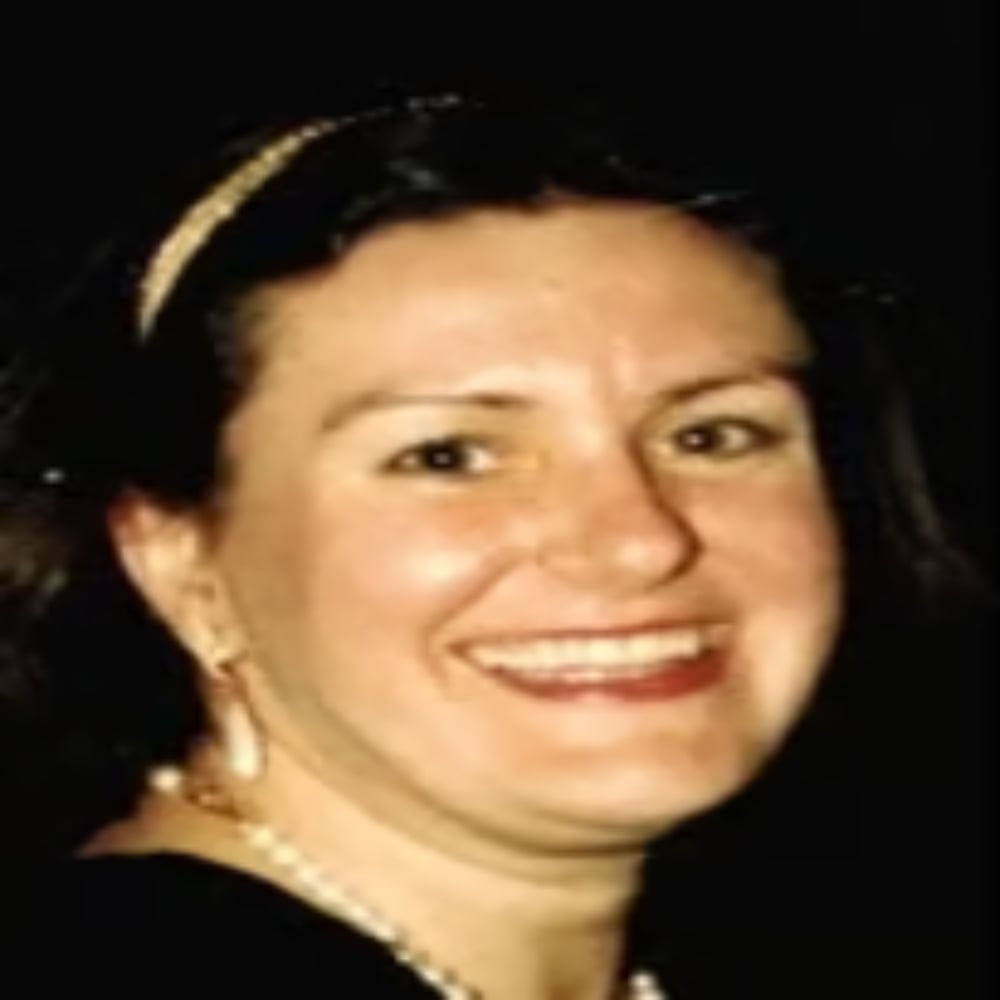Audra Kubilius Downers Grove, IL Real Estate Agent Headshot