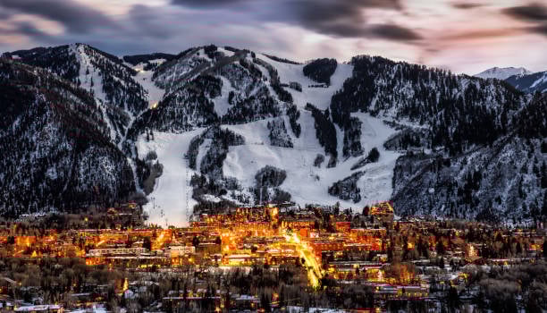 Where the Ultra-Wealthy Are Buying Homes in 2025