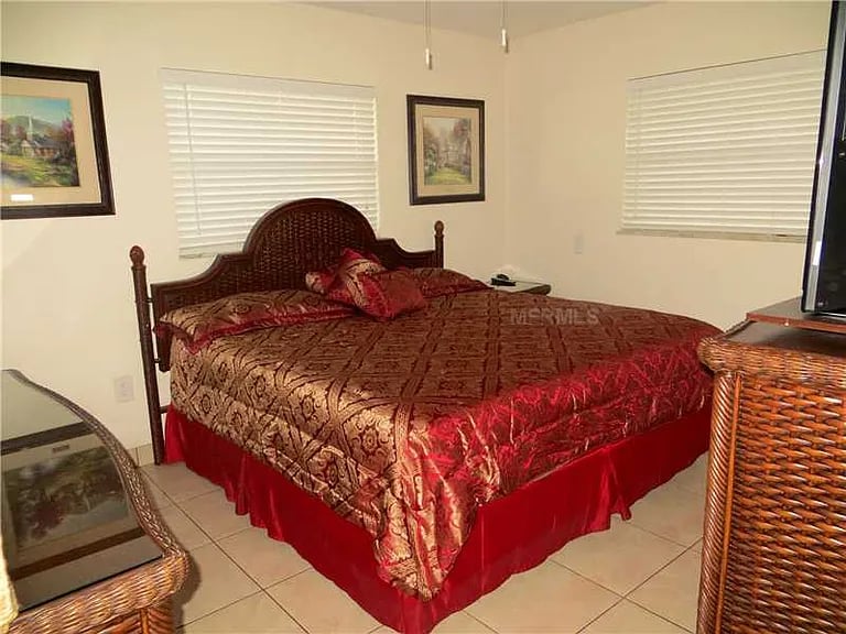 105 Blue Heron Ln