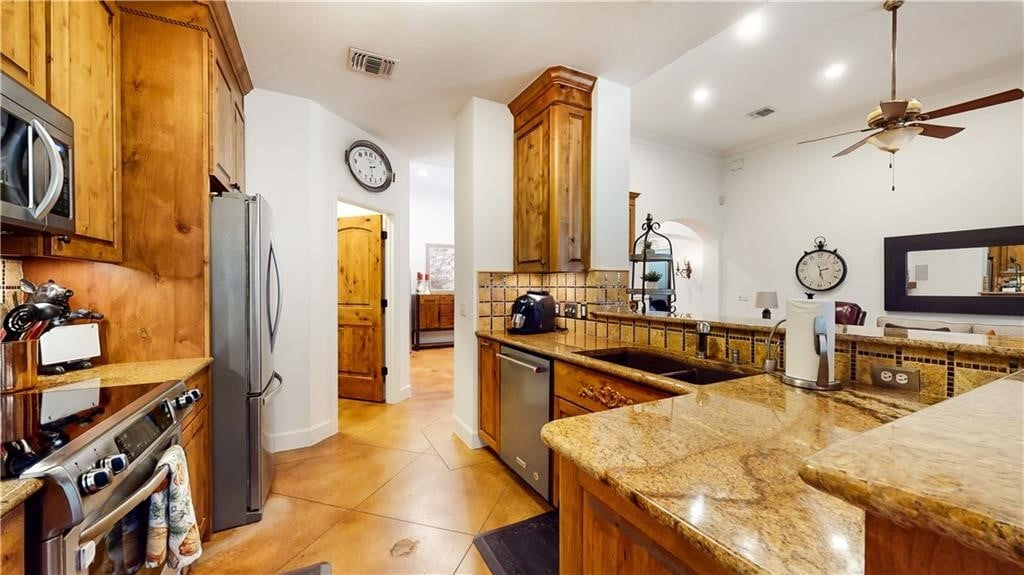 2413 Watercrest Dr