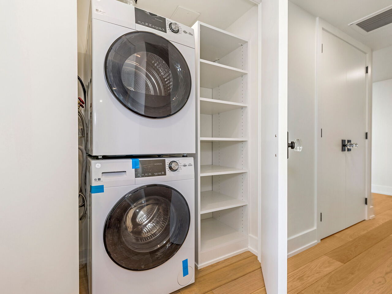 63 St Clair Ave W Unit: 1701