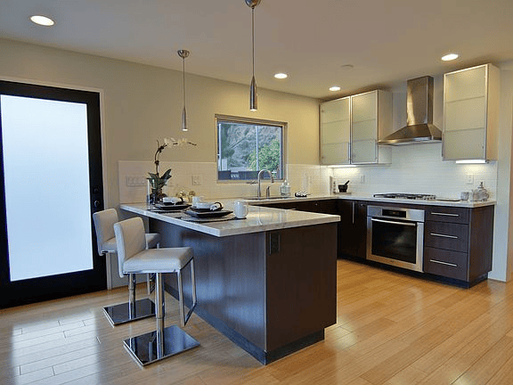 2158 Sunset Plaza Dr