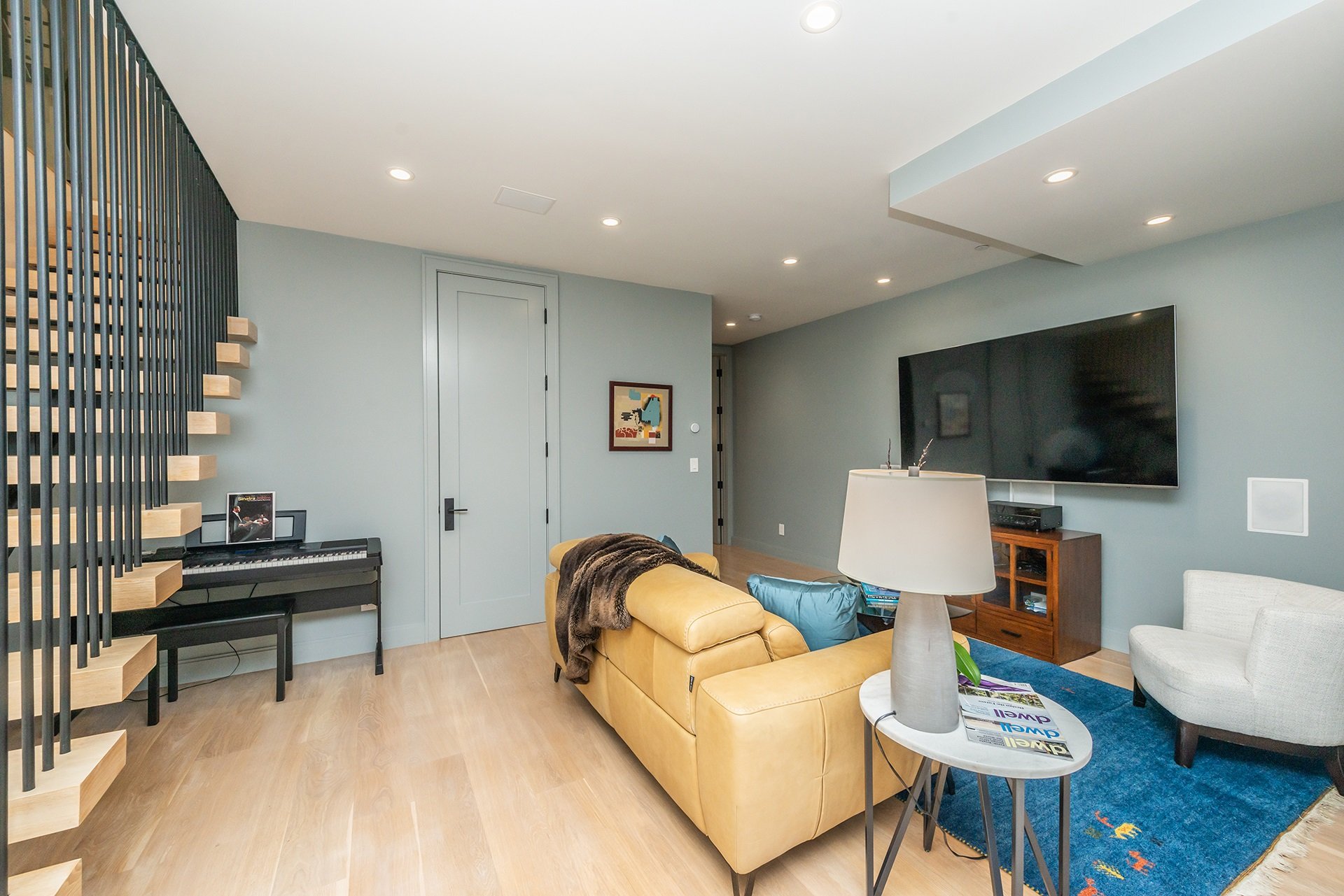 858 Ashbury