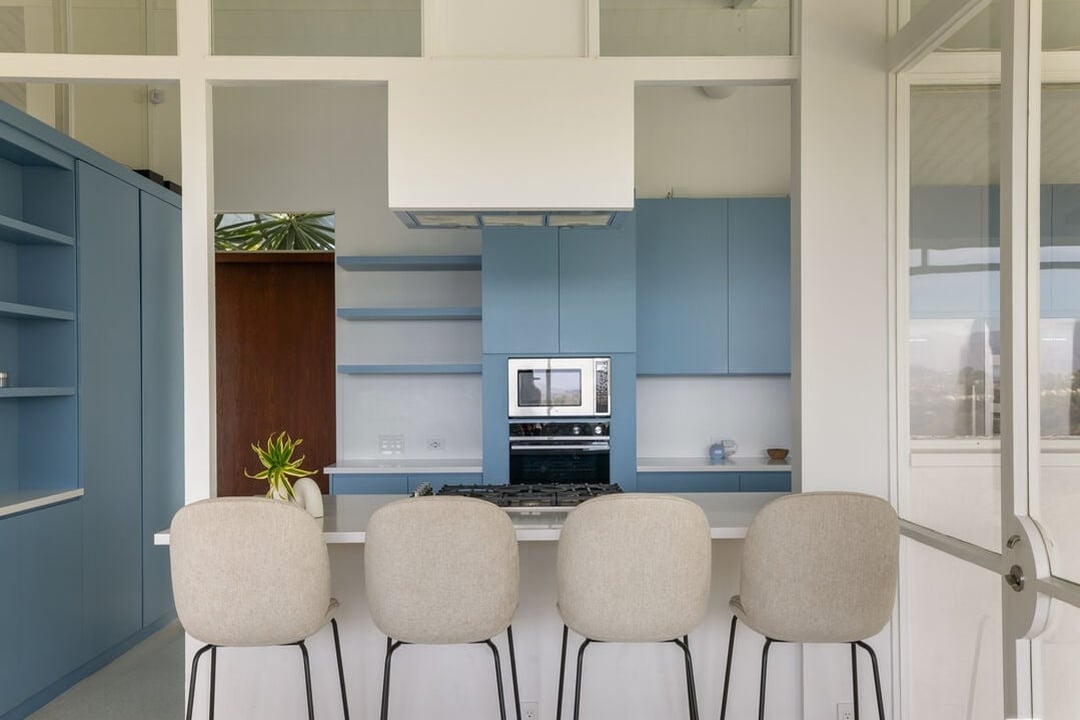 Celestia Manor, Stradella Rd, 90077