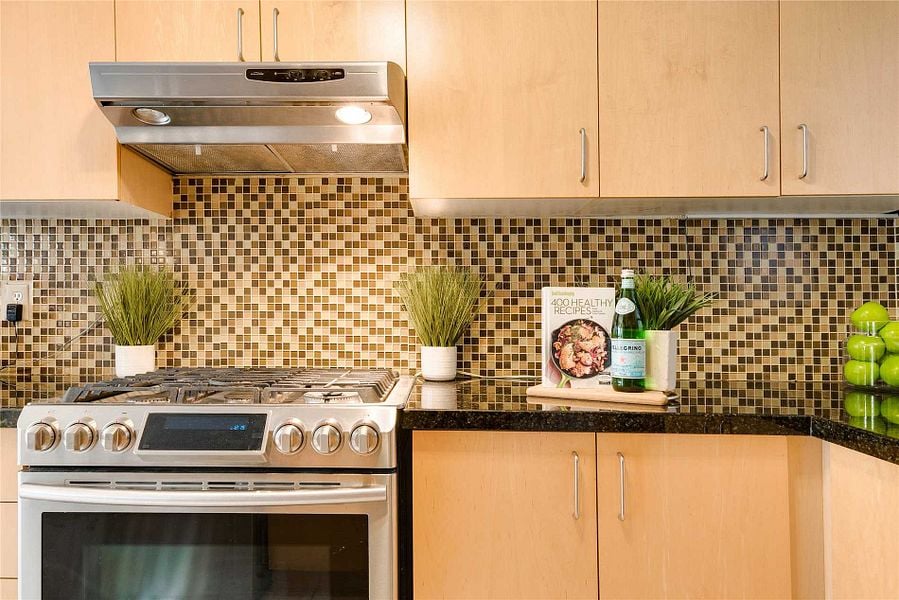 9 Alder Grve, Aurora