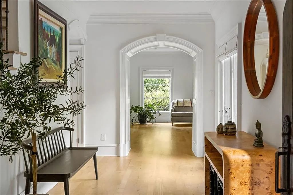 1919 River Forest Rd NW