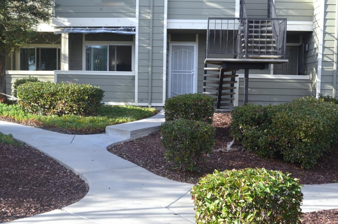 1992 Prince George Dr