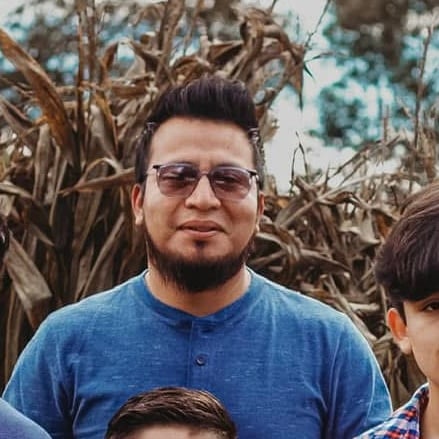 Gustavo L.