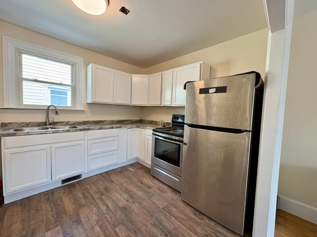 25 James St #A, Rockland ME