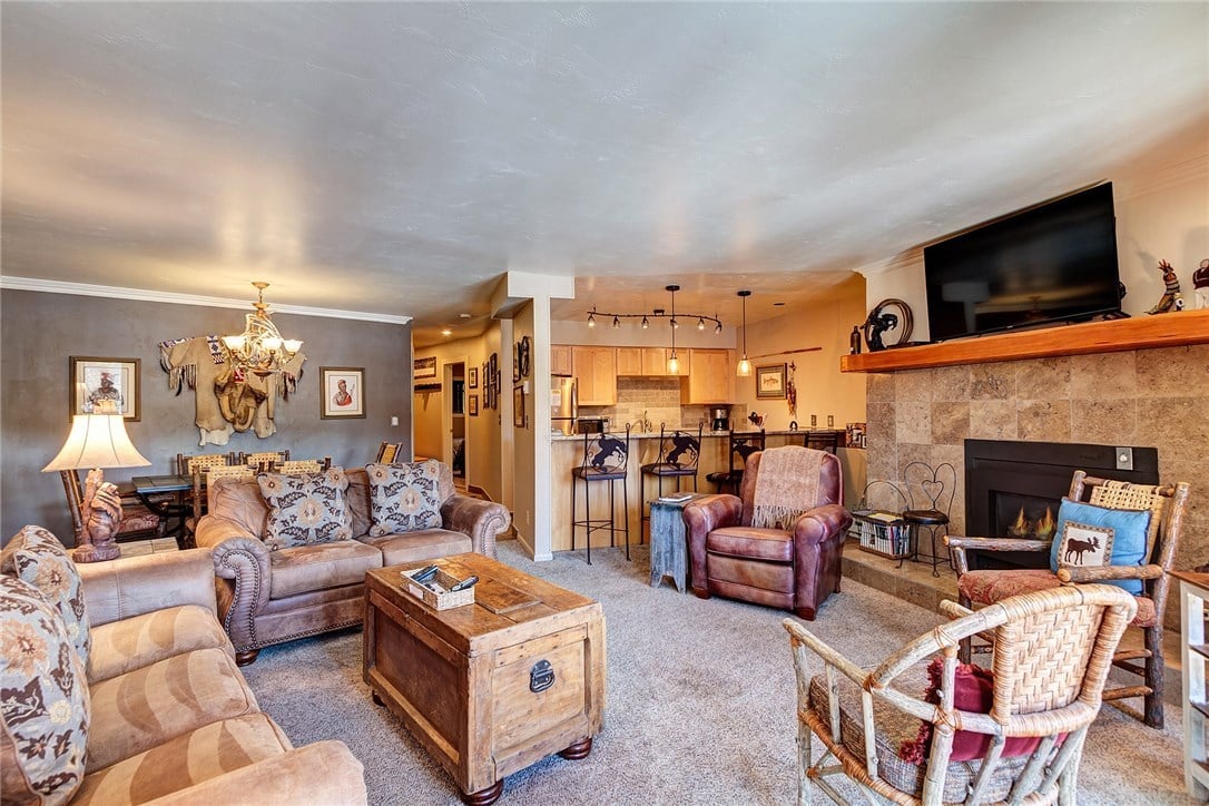 105 S Park Ave #203