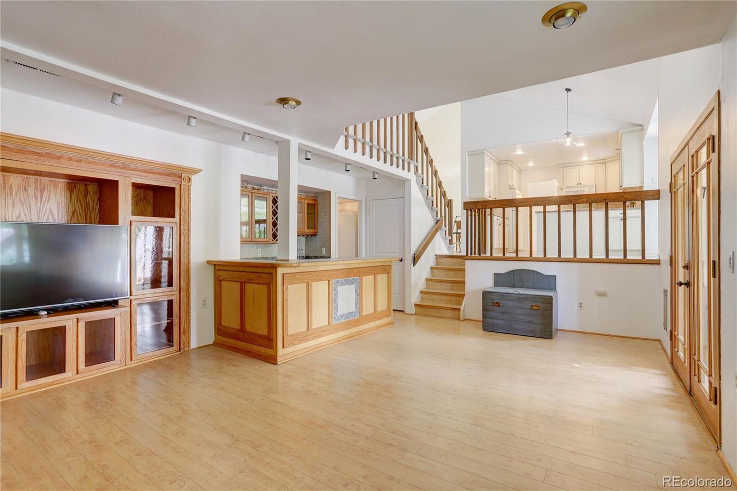 8129 W Fremont Ave