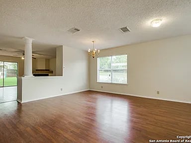 10323 Pelican Oak Dr