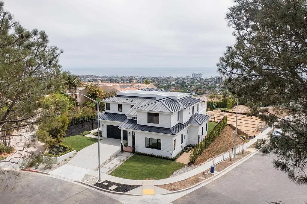 5102 Gordon Ln