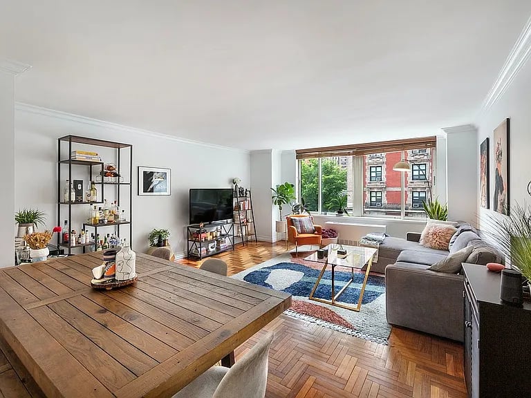 2373 Broadway APT 307