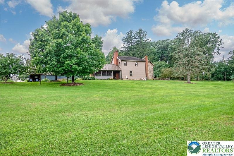 271 WETZEL ROAD