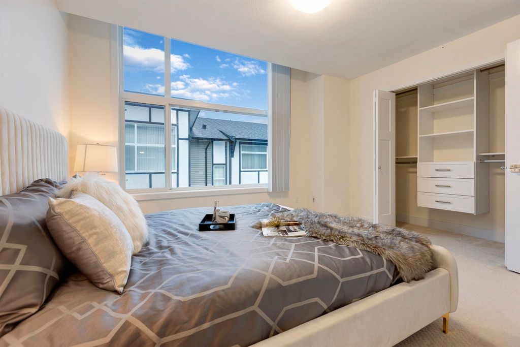 9680 Alexandra Rd, #86