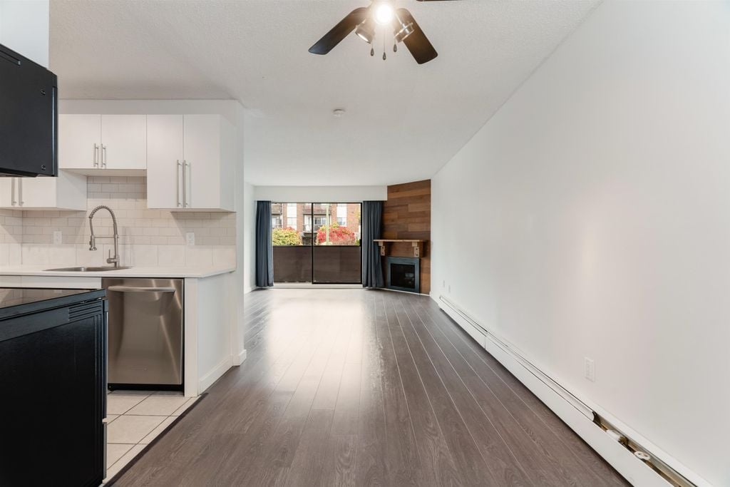 341 W 3rd St, #203