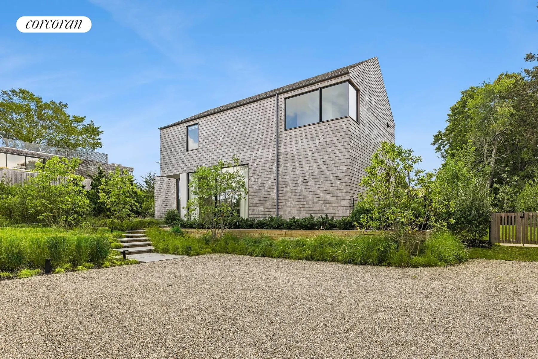 16 N Harbor Dr