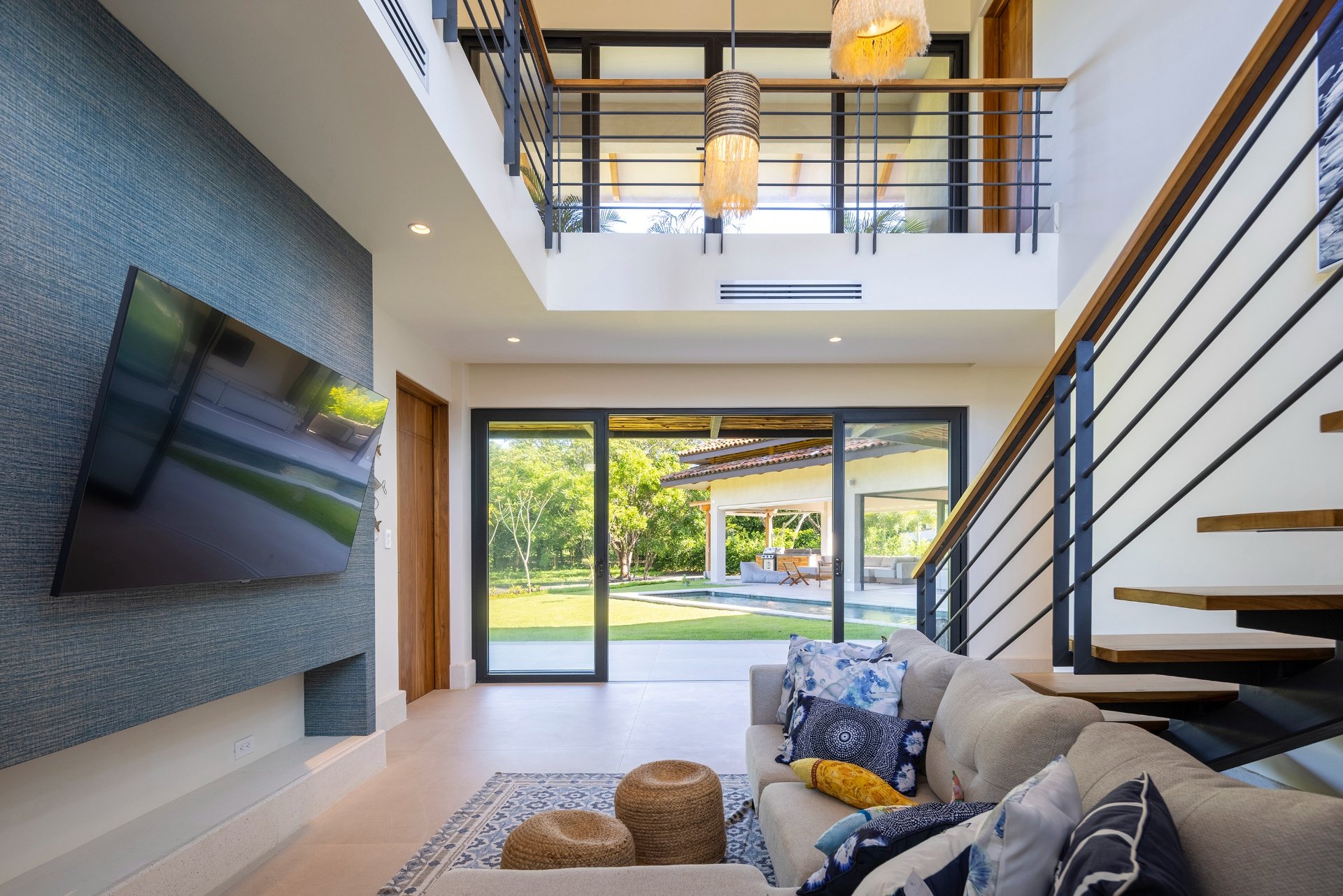 Casa Roacamar:  A Modern Coastal Sanctuary Steps from Playa Bonita