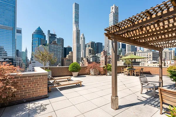 130 East 63rd Street Unit: 3E