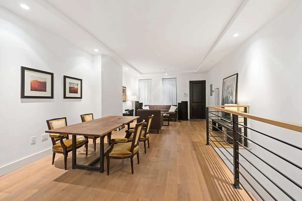 372 Monroe Street Unit: 1