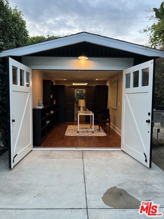 1241 N Vista St