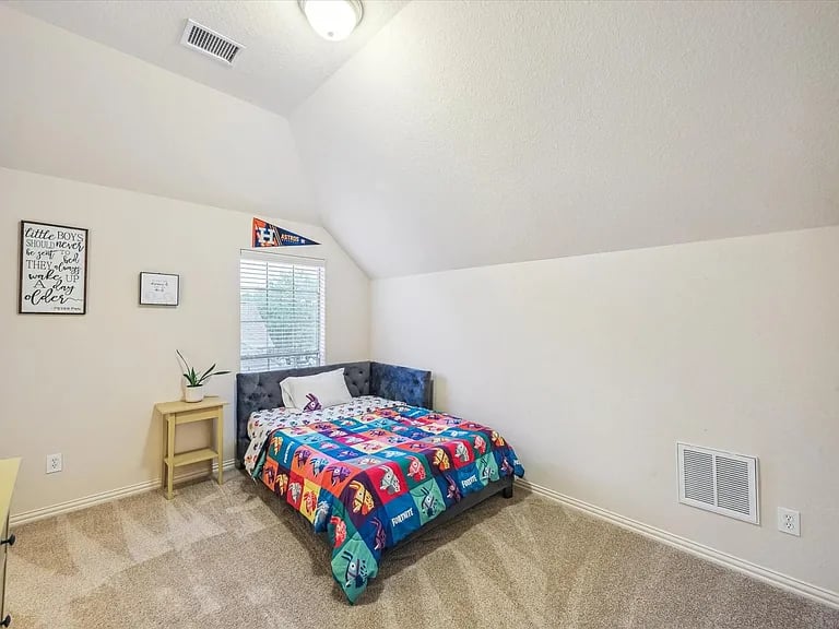 1388 San Remo Ln