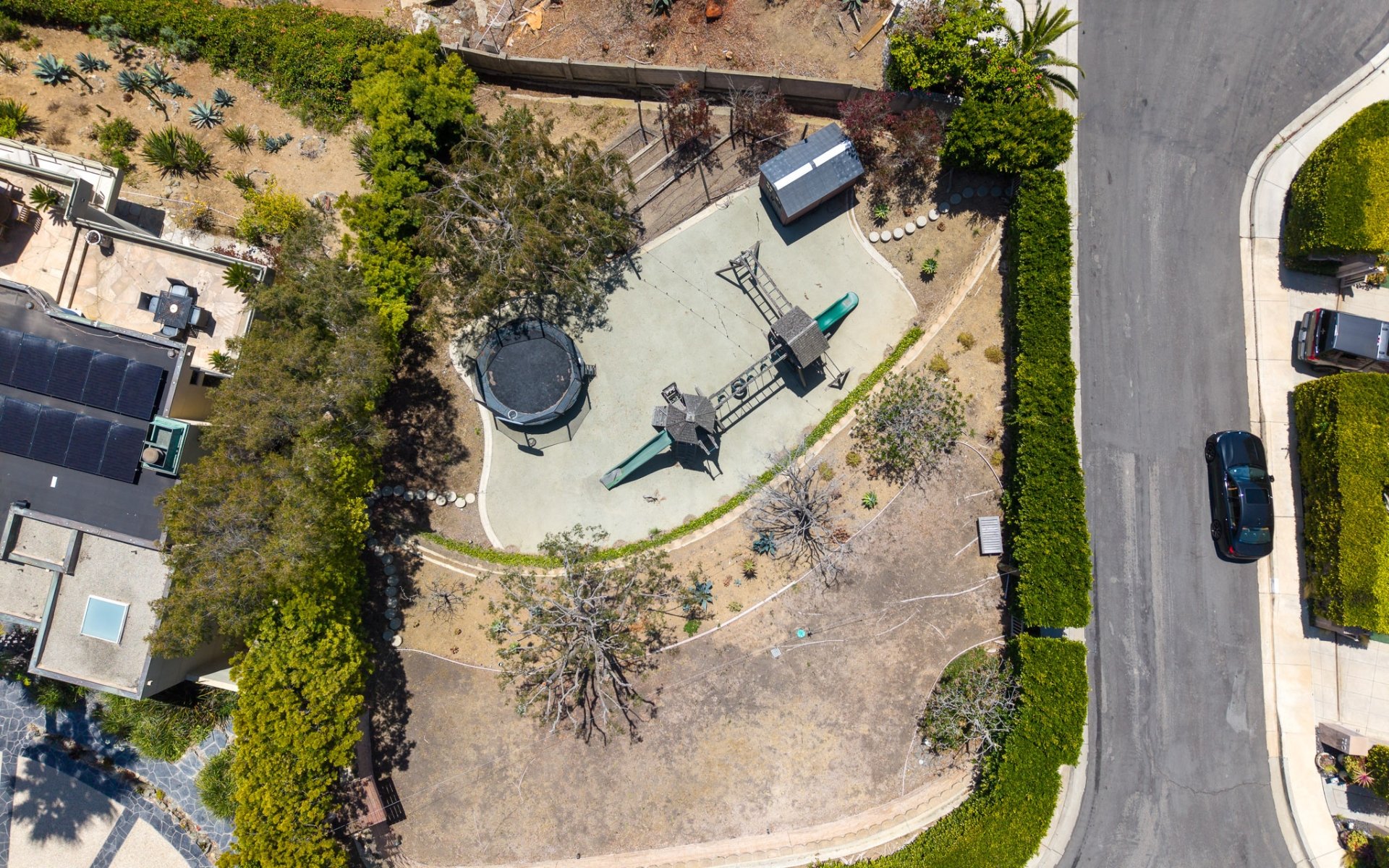 719 Davis Way