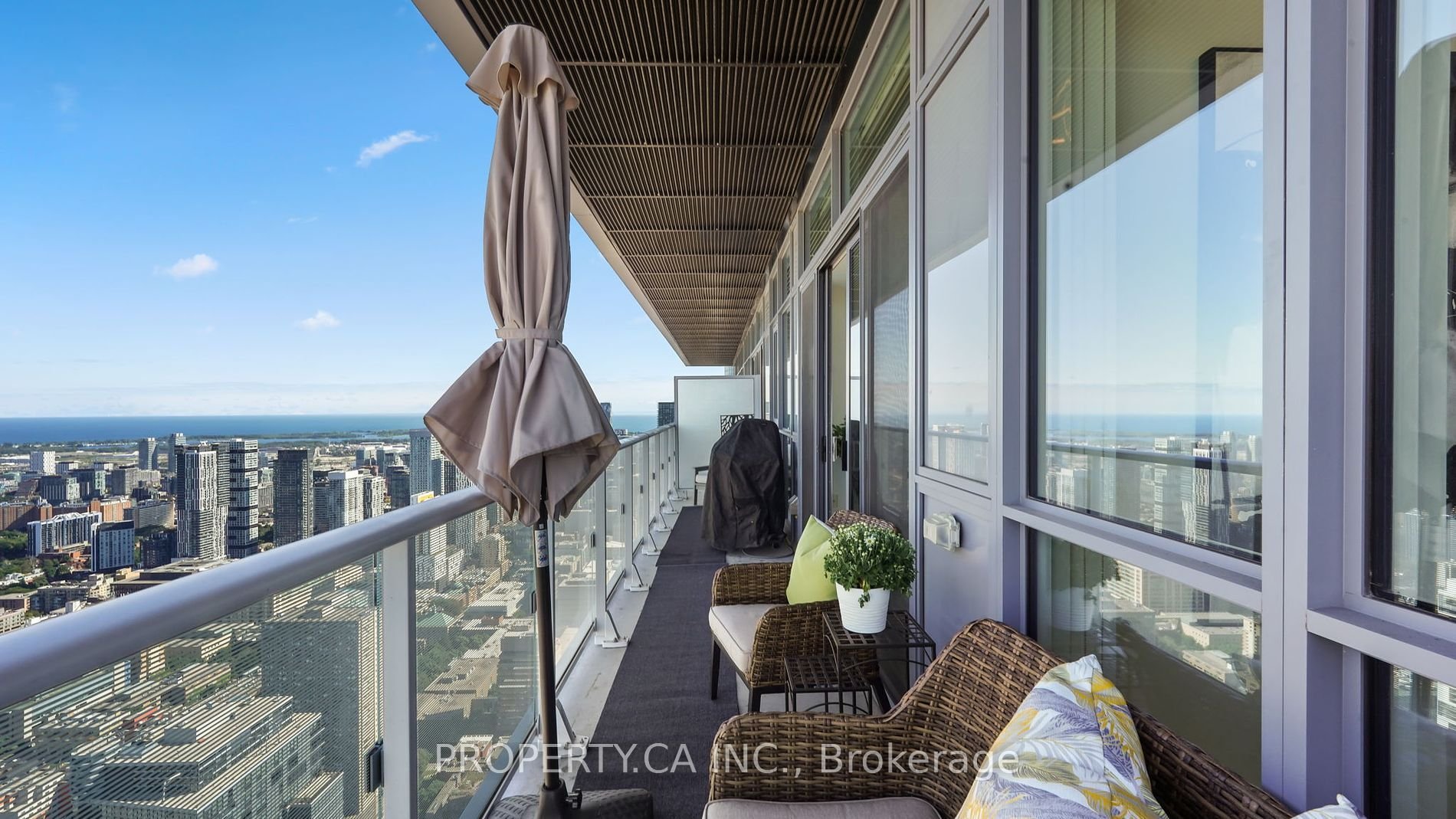 BAY STREET'S CAPTIVATING SUITE