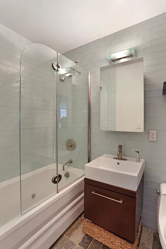 206 East 95th Street Unit: 6C