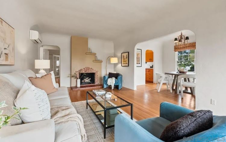 4144 Palmetto Way, San Diego, CA 92103