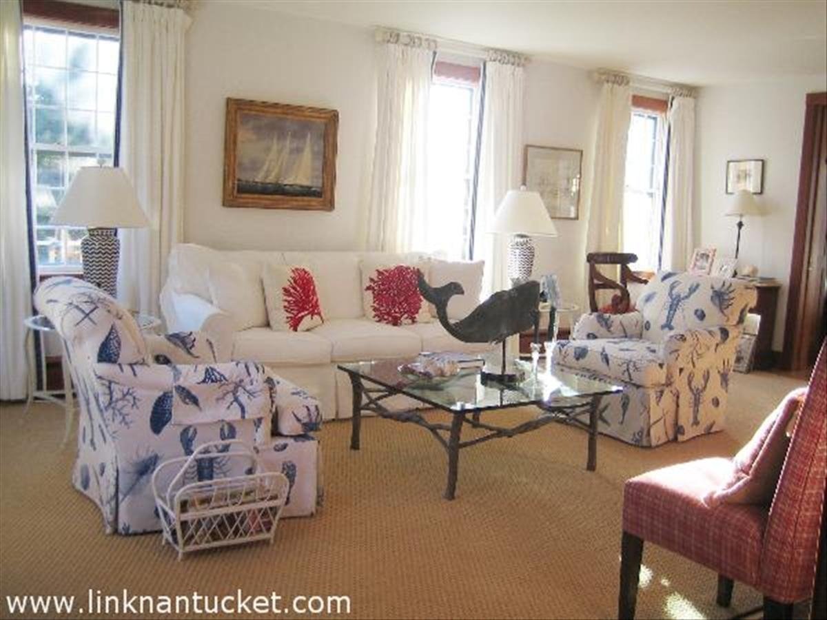 21 R Madaket Rd