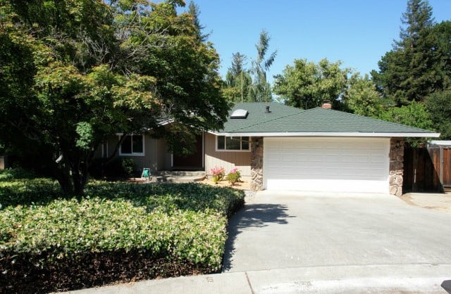 1071 Peninsular Ct