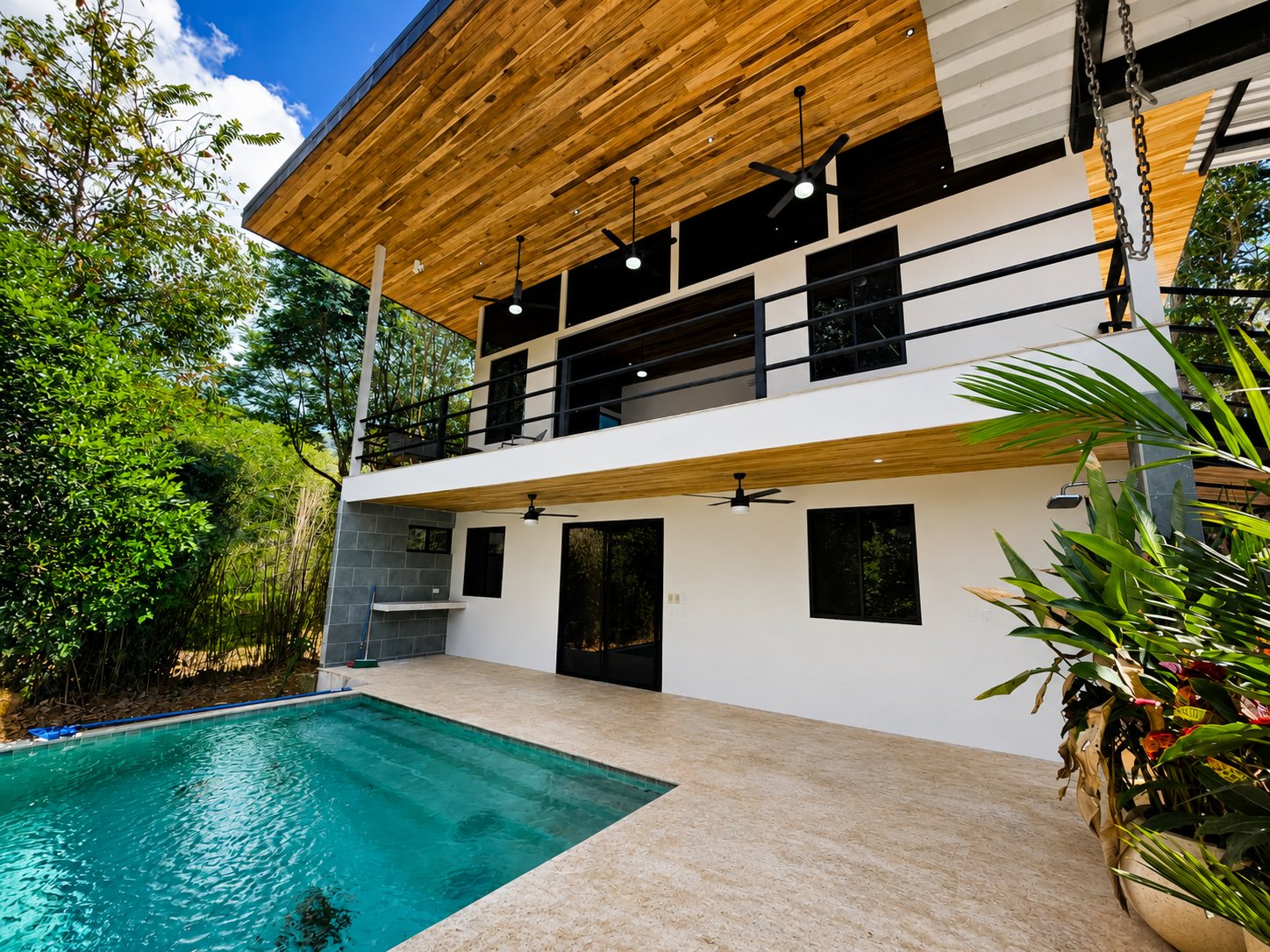 Jardines del Morete Riverside Oasis | Elegant 5 Bed Luxury Home