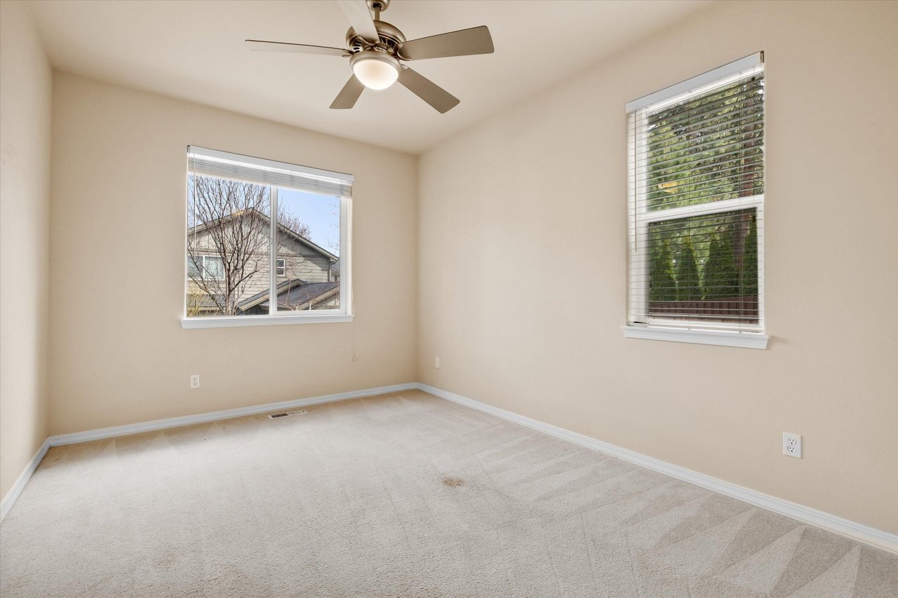 61148 Foxglove Loop