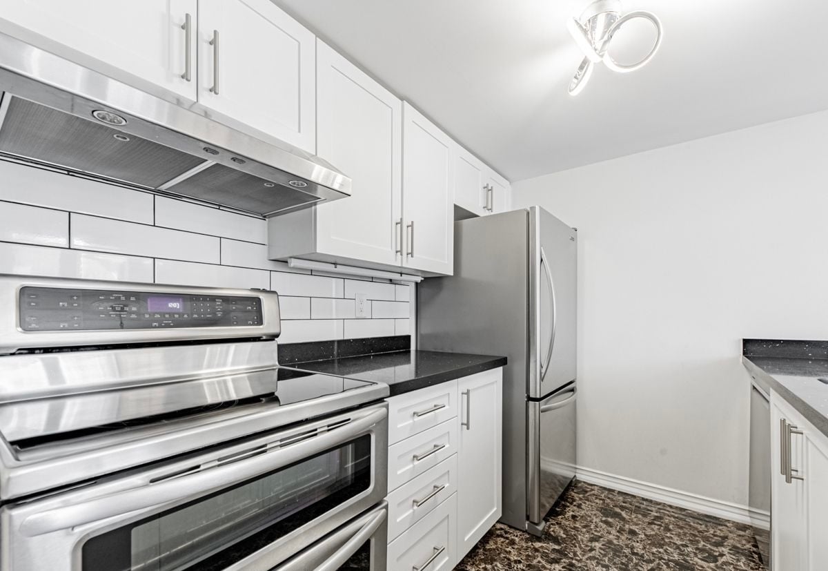 87 Lillian Street 17
