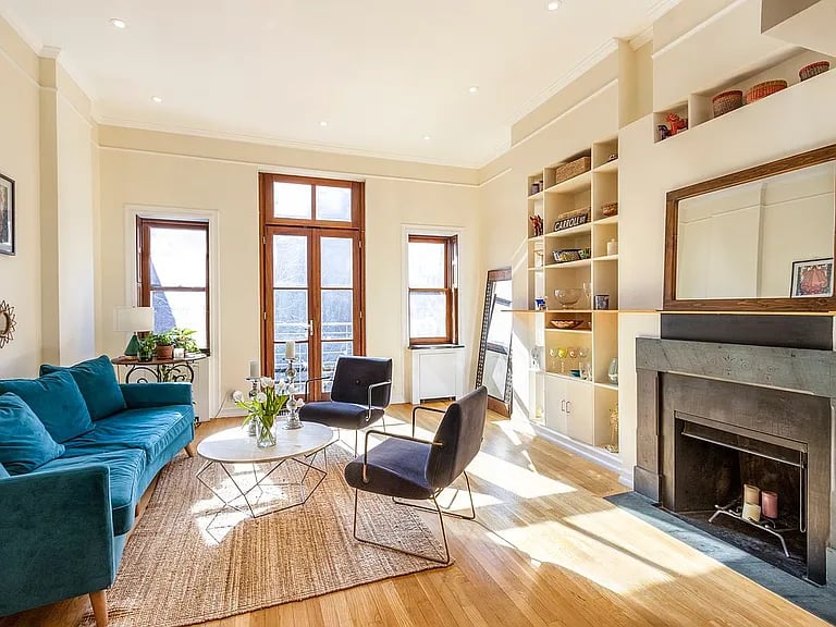 50 W 84th St