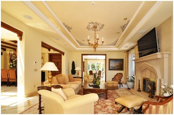 Selling High End Real Estate