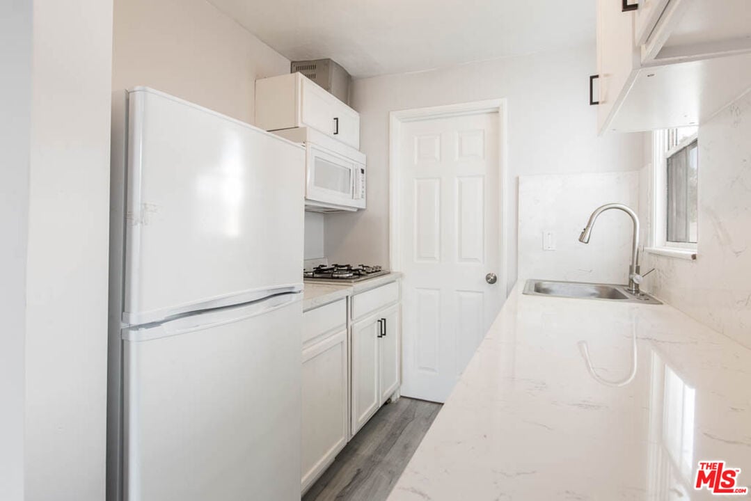 8525 1/2 Cadillac Ave