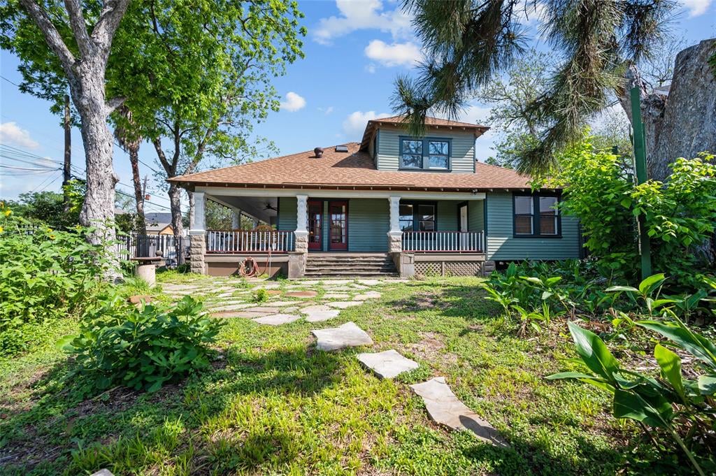 1528 White Oak Dr