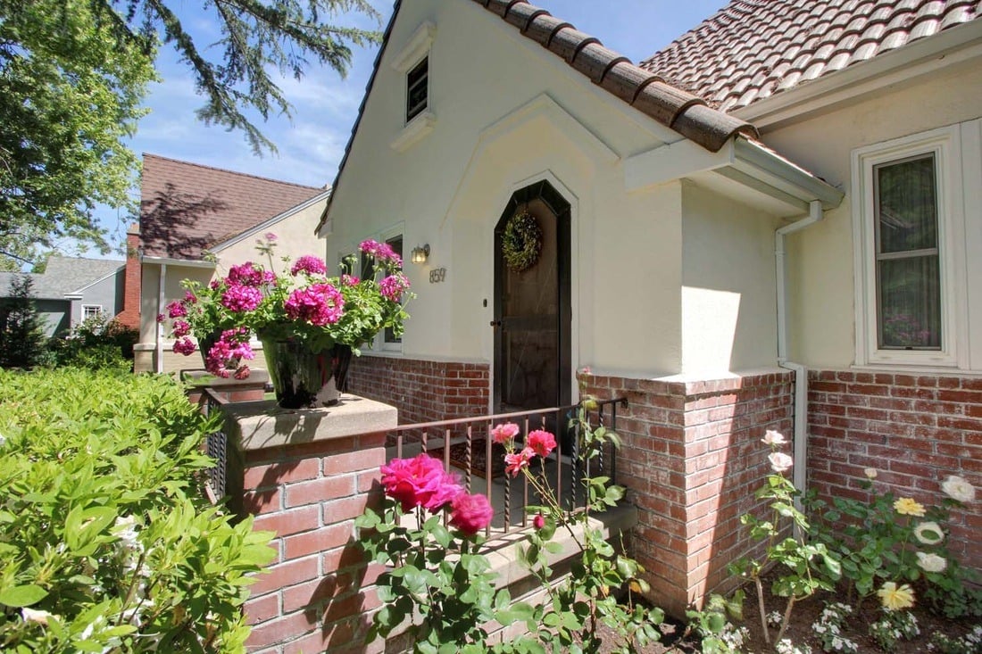Coming Soon in East Sacramento! 859 53rd St. 95819
