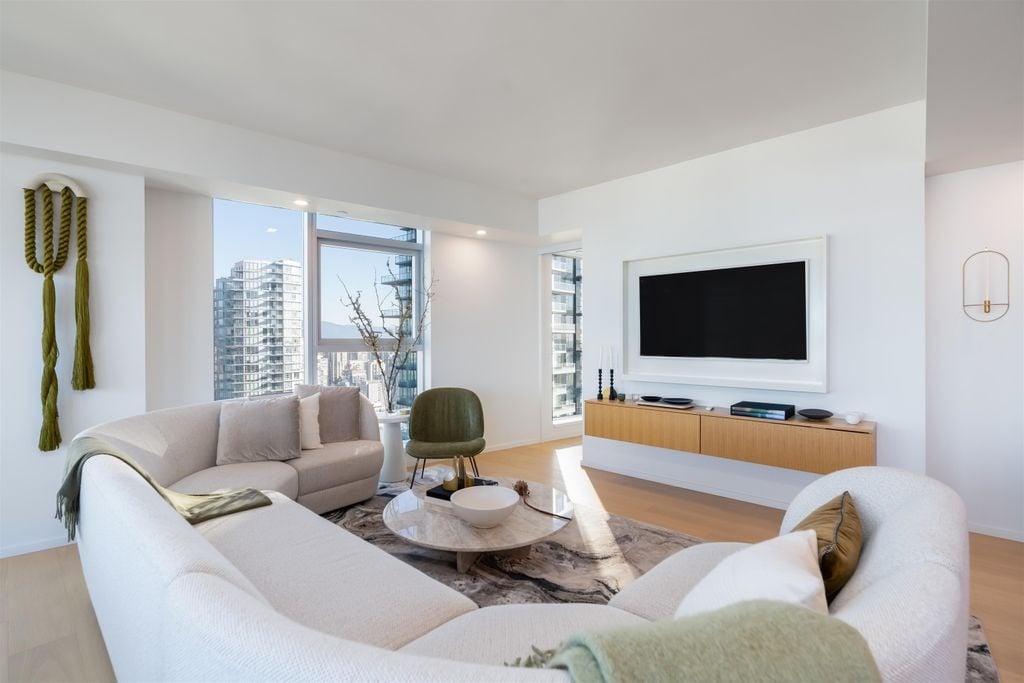 889 Pacific St, #3003