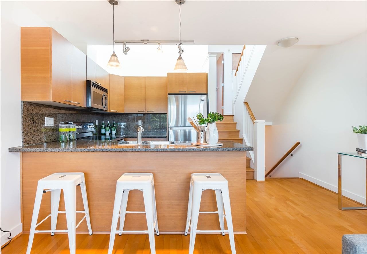 1250 W 6th Ave, #11