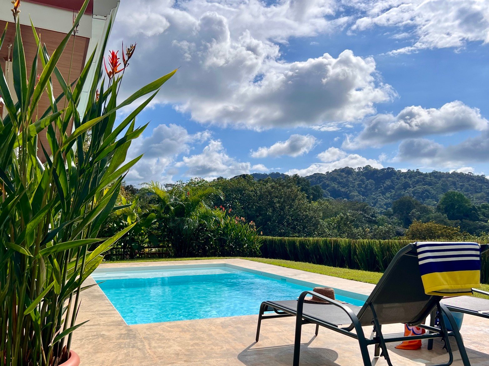 Brand New Modern Home in a Private Tropical Setting - Tres Rios